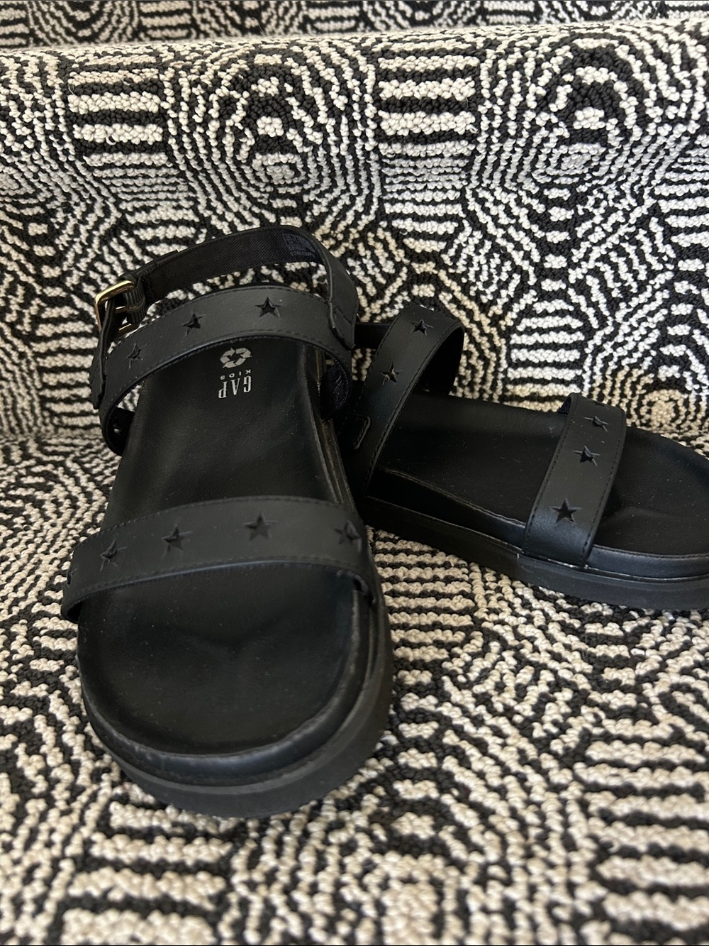 Girl’s GAP Black Sandals